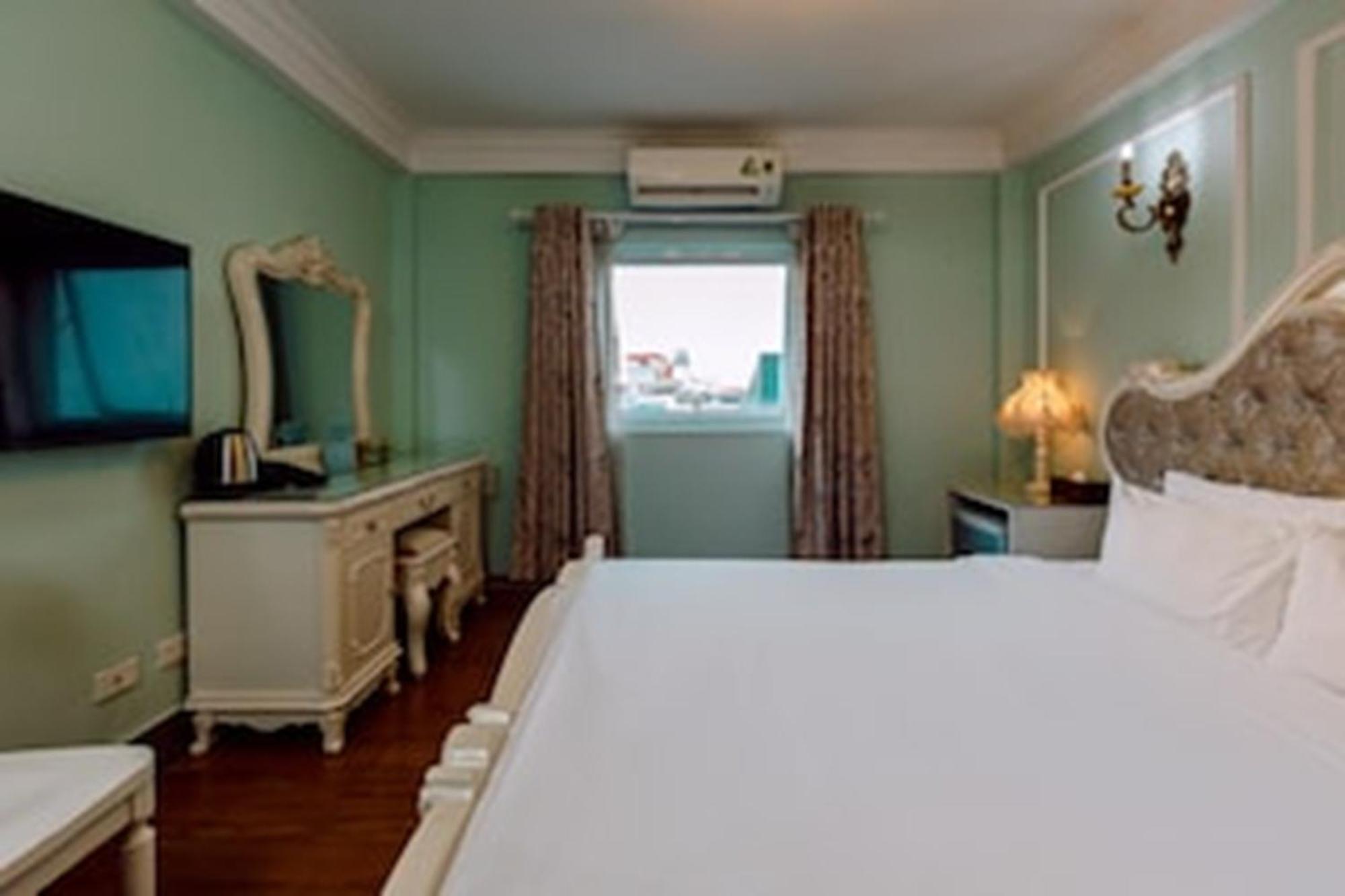 Super Oyo Capital O 1173 Le Grand Hanoi Hotel - The Ruby Esterno foto